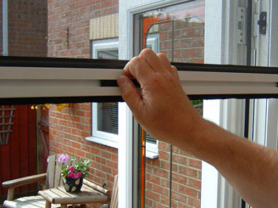 Szúnyogháló ablakra